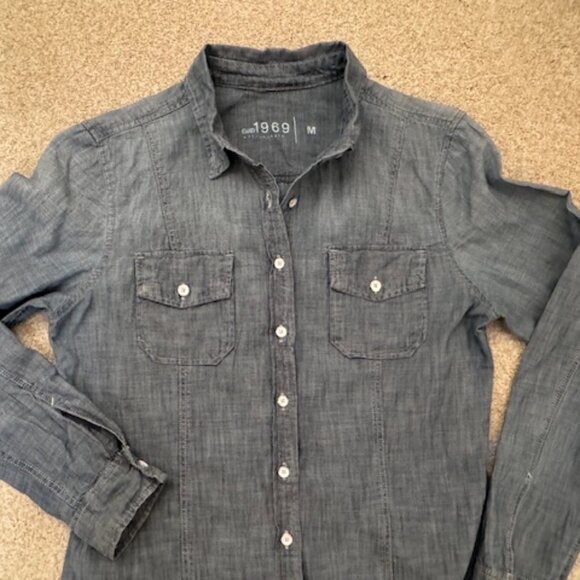 Gap 1969 Chambray Button-Down Blouse - Medium - Picture 11 of 13